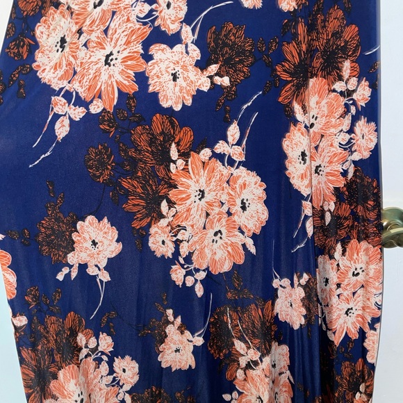 Stitchfix - Gilli Floral Maxi Dress - Navy, White & Orange - Picture 4 of 4